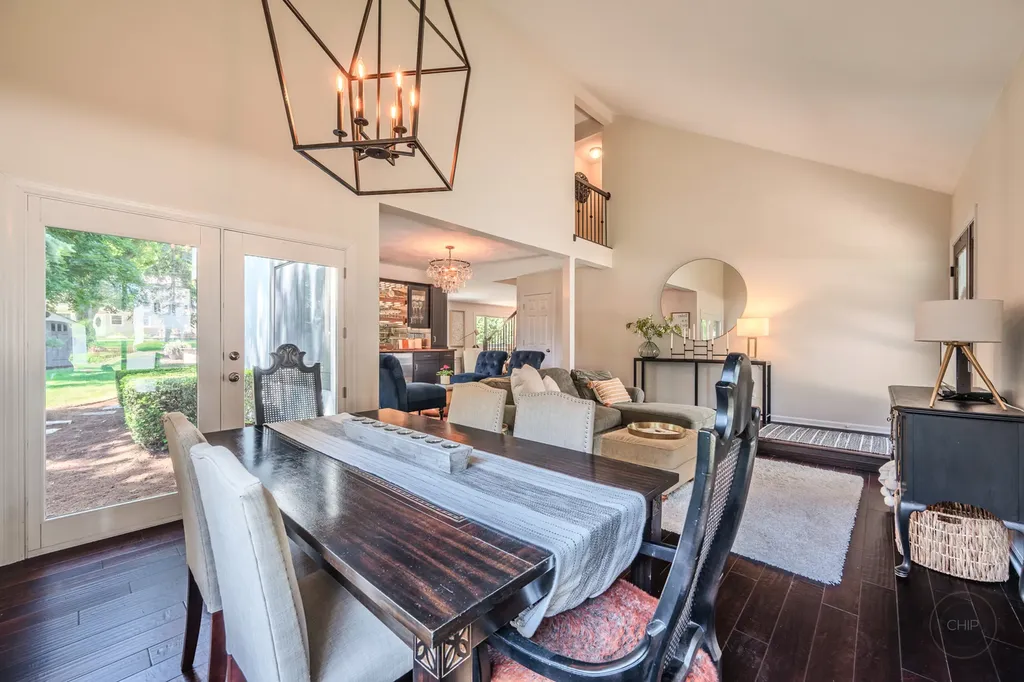 52 Redstart Road Naperville IL 60565