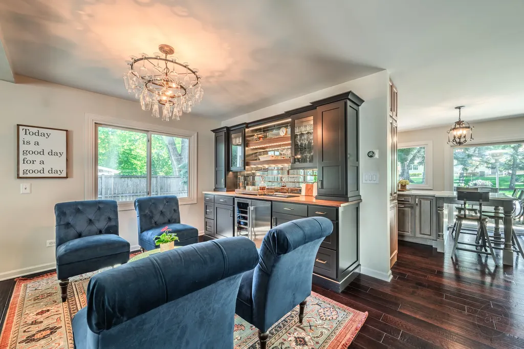 52 Redstart Road Naperville IL 60565