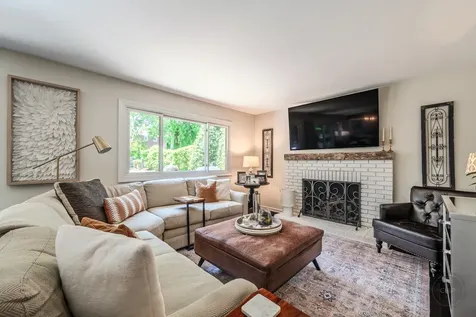 52 Redstart Road Naperville IL 60565