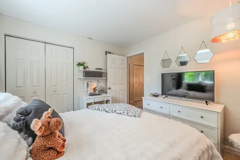 52 Redstart Road Naperville IL 60565