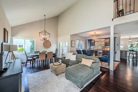52 Redstart Road Naperville IL 60565