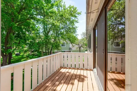 585 Williamsburg Court Wheeling IL 60090