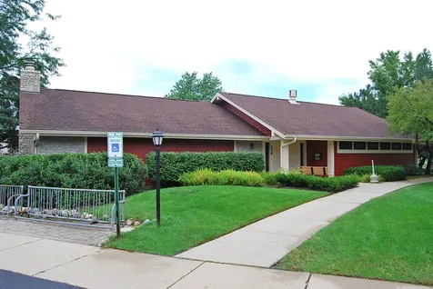 585 Williamsburg Court Wheeling IL 60090