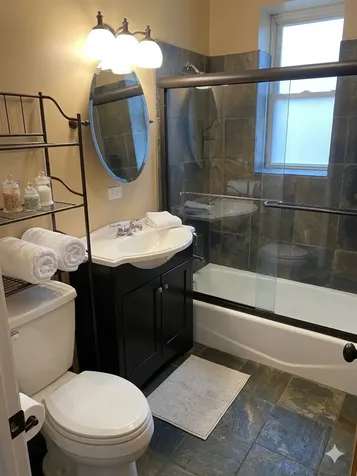 1502 North Rockwell Street Chicago IL 60622