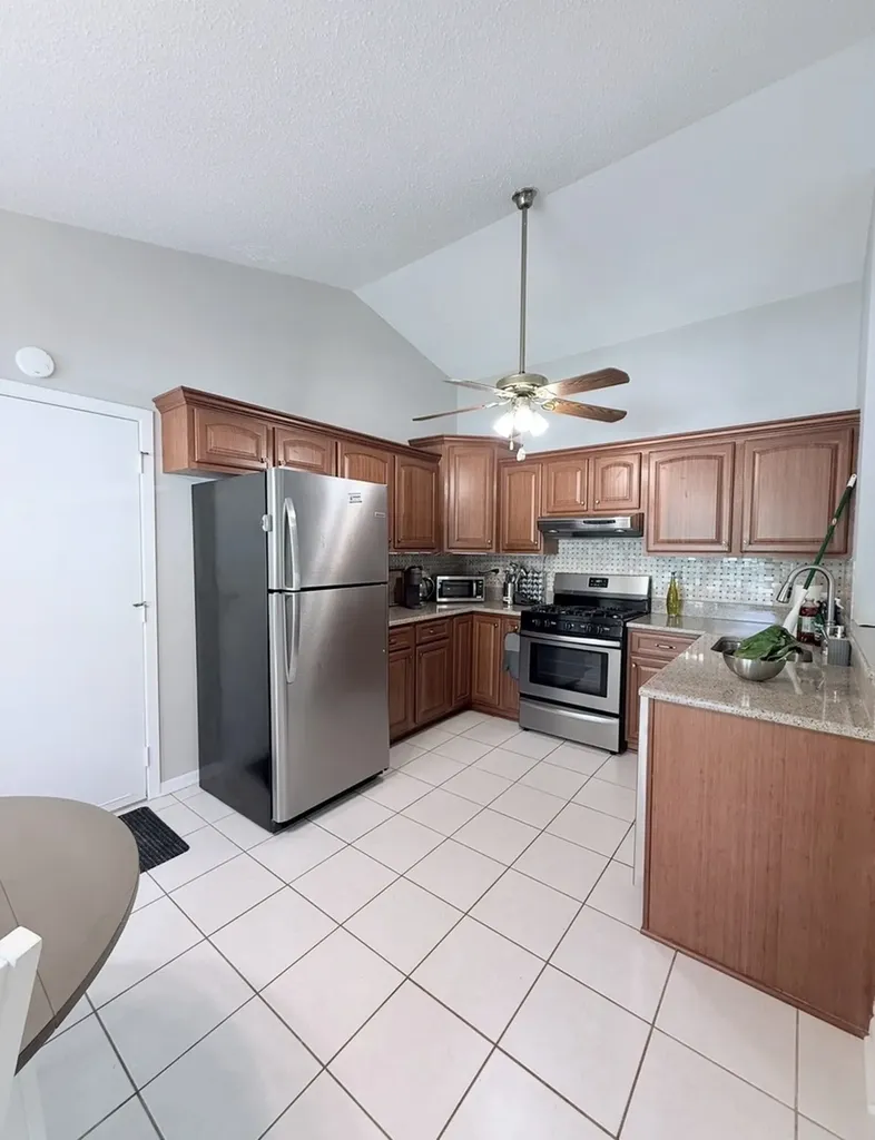 2108 Navarone Drive Naperville IL 60565