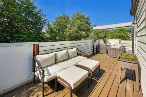1758 West Pierce Avenue Chicago IL 60622