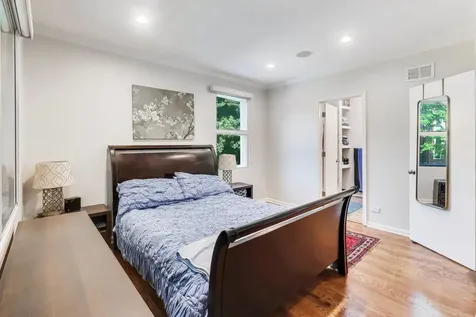 1758 West Pierce Avenue Chicago IL 60622