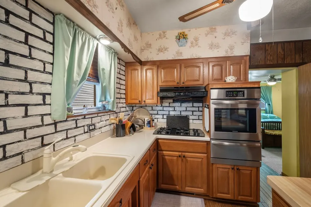 5040 North Lawndale Avenue Chicago IL 60625