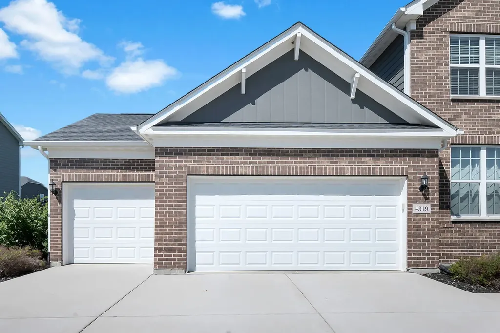 4319 Plantree Road Naperville IL 60564