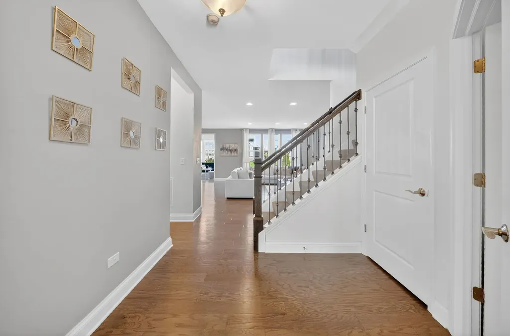 4319 Plantree Road Naperville IL 60564