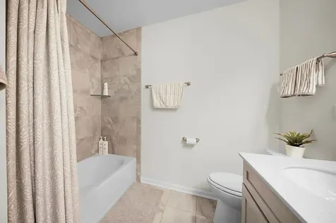 4319 Plantree Road Naperville IL 60564
