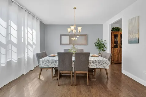 4319 Plantree Road Naperville IL 60564