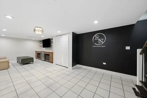 7325 Ticonderoga Road Downers Grove IL 60516