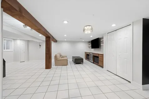 7325 Ticonderoga Road Downers Grove IL 60516