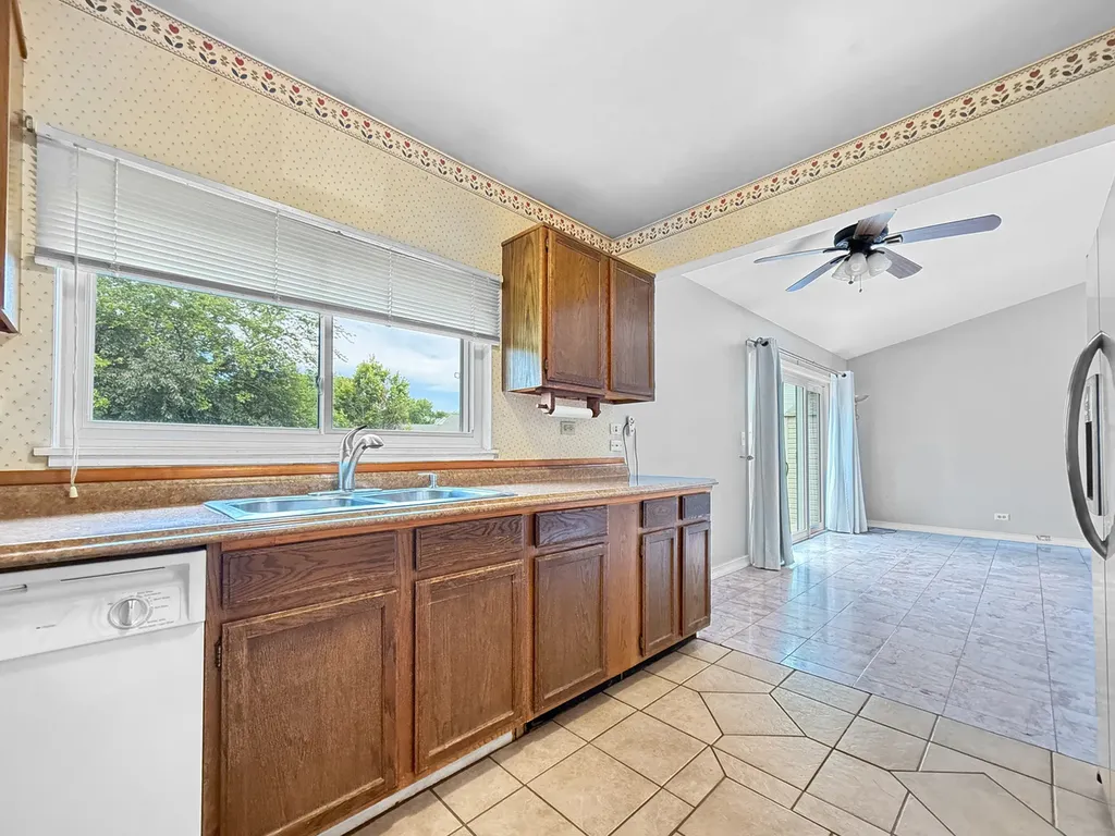2630 Stubblefield Court Aurora IL 60504