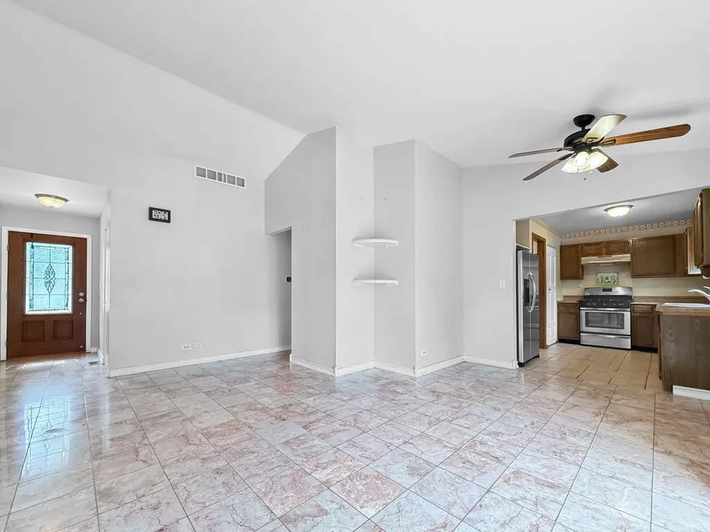 2630 Stubblefield Court Aurora IL 60504