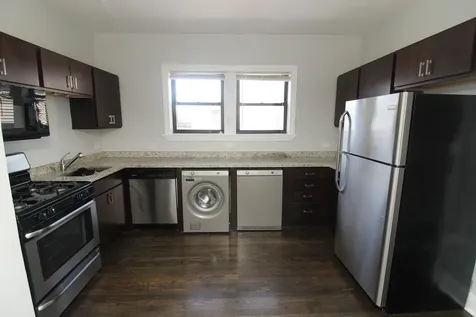 1542 West Waveland Avenue Chicago IL 60613
