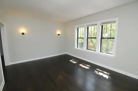 1542 West Waveland Avenue Chicago IL 60613