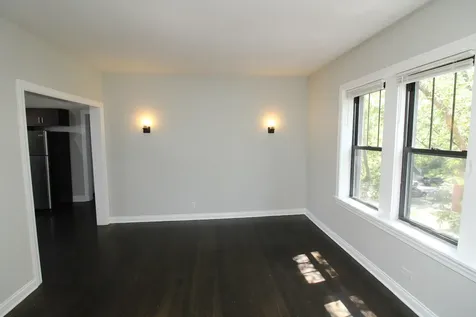 1542 West Waveland Avenue Chicago IL 60613