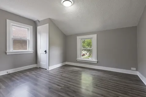 1322 Garrison Avenue Rockford IL 61103