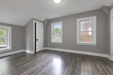 1322 Garrison Avenue Rockford IL 61103