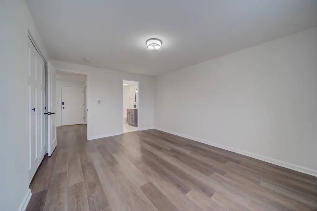 2333 North Neva Avenue Chicago IL 60707