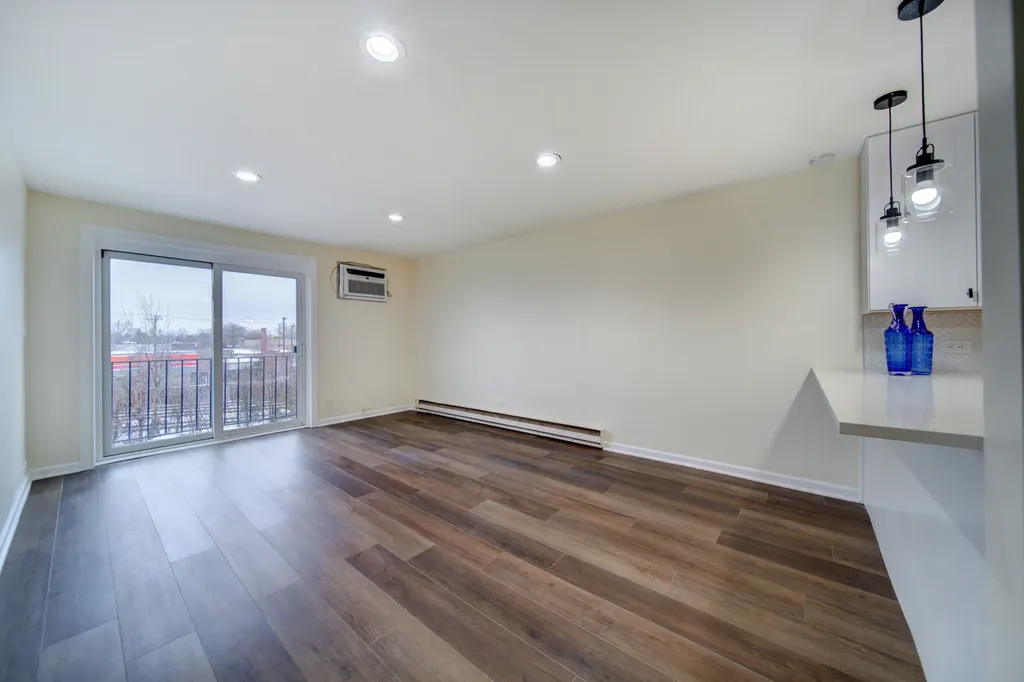 2333 North Neva Avenue Chicago IL 60707