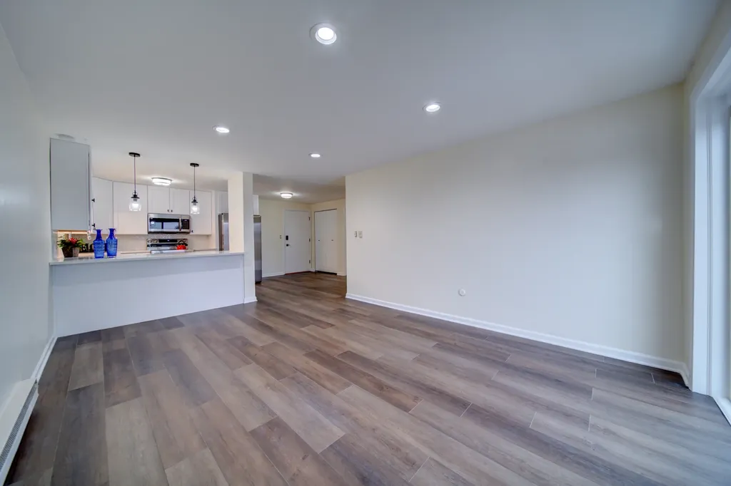 2333 North Neva Avenue Chicago IL 60707