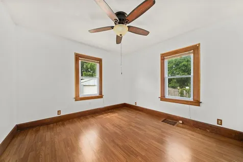 1220 North Springfield Avenue Rockford IL 61101