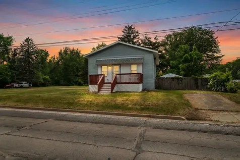 1220 North Springfield Avenue Rockford IL 61101