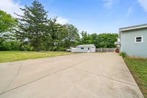 1220 North Springfield Avenue Rockford IL 61101