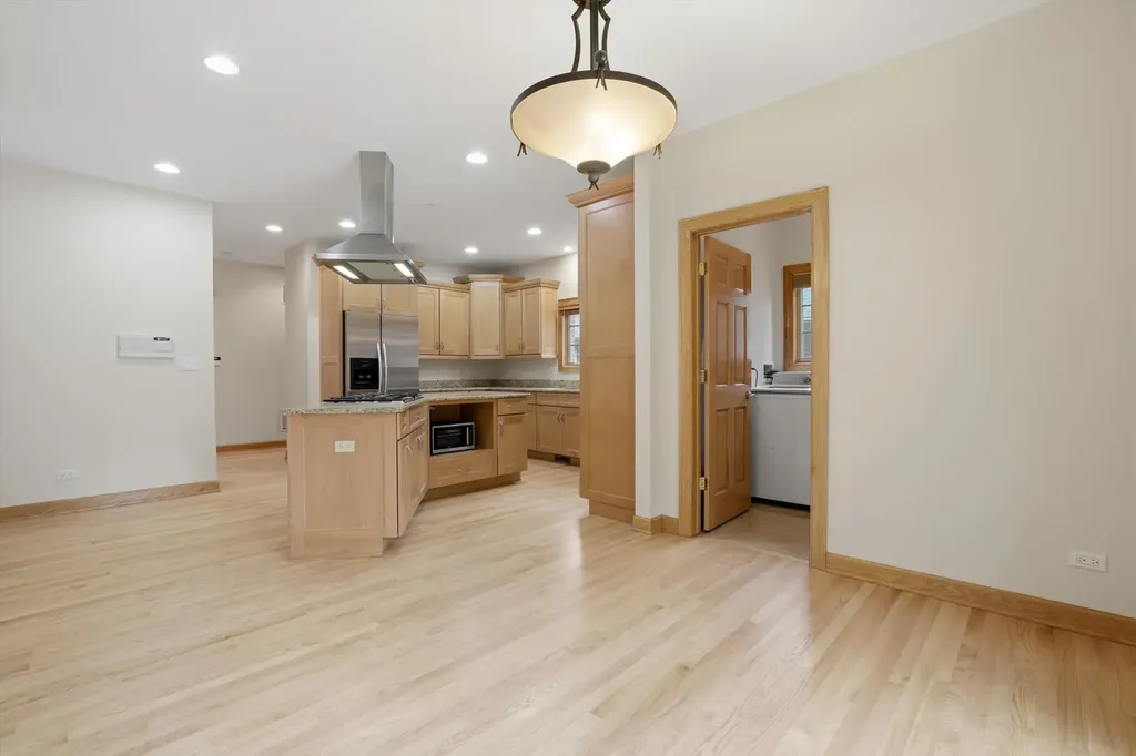 1825 South Fairview Avenue Park Ridge IL 60068