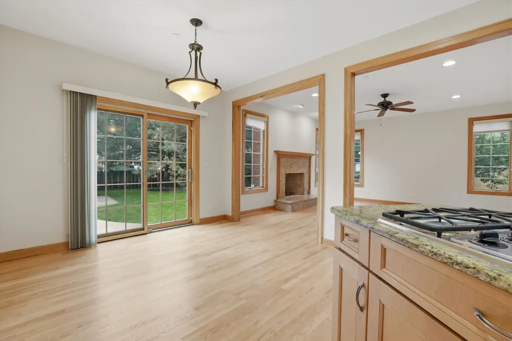 1825 South Fairview Avenue Park Ridge IL 60068