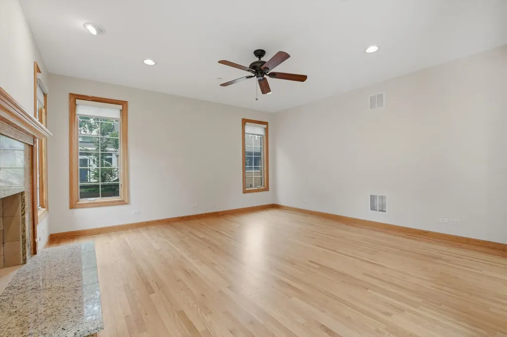 1825 South Fairview Avenue Park Ridge IL 60068