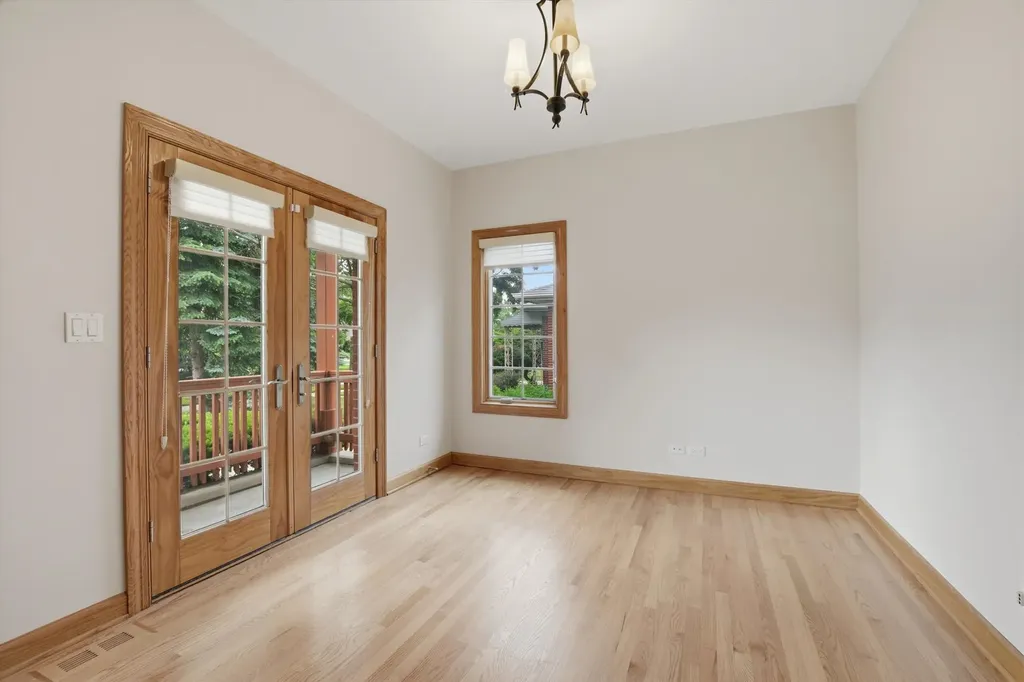 1825 South Fairview Avenue Park Ridge IL 60068