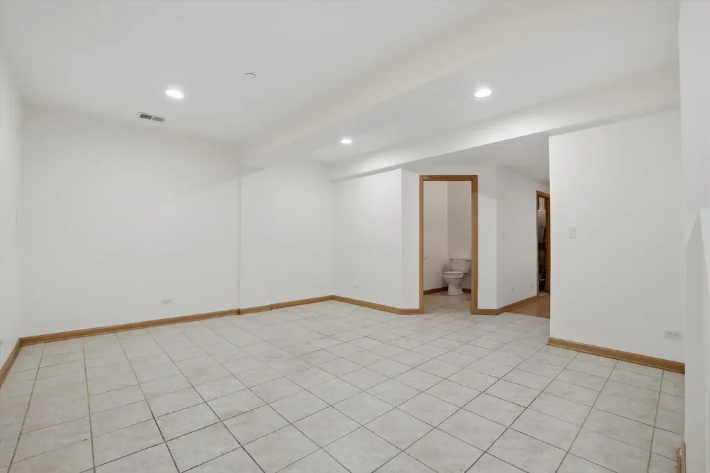 1825 South Fairview Avenue Park Ridge IL 60068