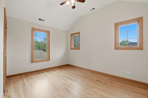 1825 South Fairview Avenue Park Ridge IL 60068