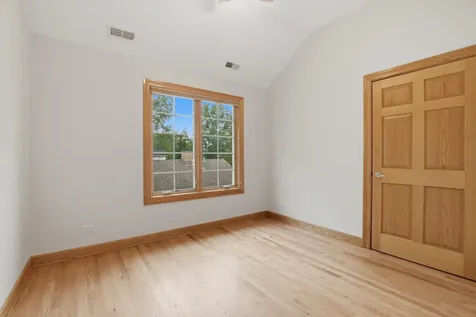 1825 South Fairview Avenue Park Ridge IL 60068
