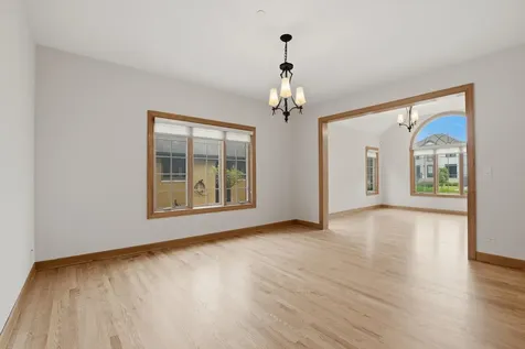 1825 South Fairview Avenue Park Ridge IL 60068