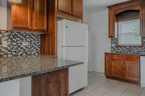 2913 Gabriel Avenue Zion IL 60099