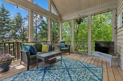 12 Covington Court Algonquin IL 60102