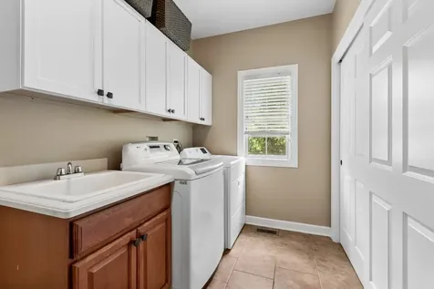 12 Covington Court Algonquin IL 60102