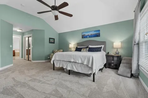 12 Covington Court Algonquin IL 60102