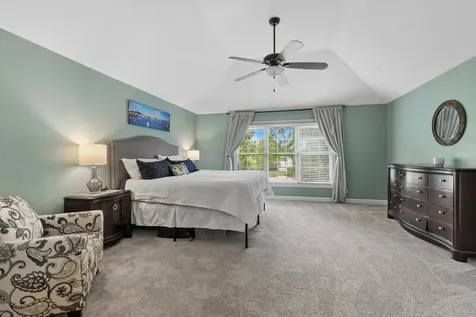 12 Covington Court Algonquin IL 60102