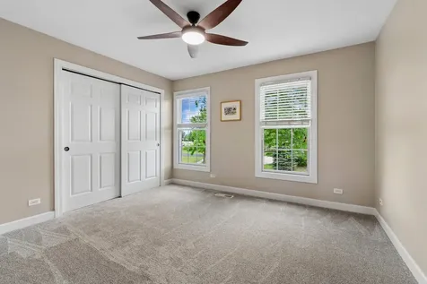 12 Covington Court Algonquin IL 60102
