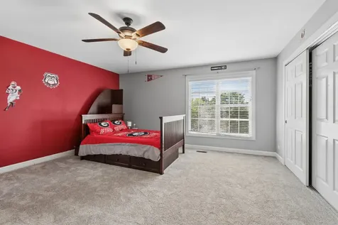 12 Covington Court Algonquin IL 60102