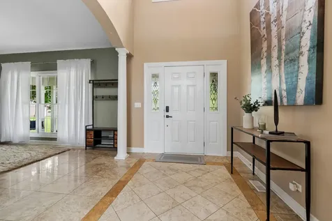 12 Covington Court Algonquin IL 60102