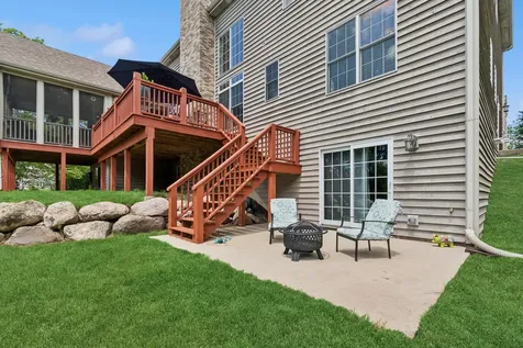 12 Covington Court Algonquin IL 60102