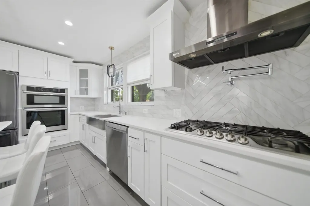 3858 West 59th Place Chicago IL 60629