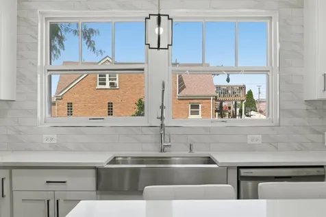 3858 West 59th Place Chicago IL 60629